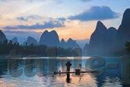 足球比分版主-足球比分版主，绿茵场边的数字守护者